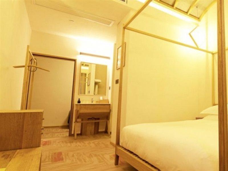 Ramada Encore By Wyndham Shanghai Pudong Airport ภายนอก รูปภาพ