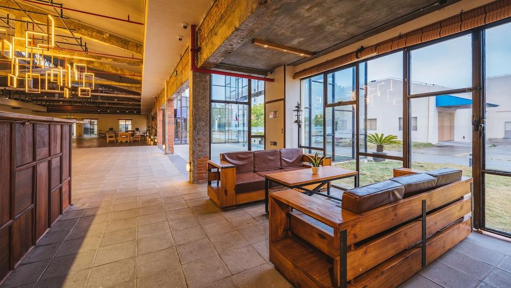 Ramada Encore By Wyndham Shanghai Pudong Airport ภายนอก รูปภาพ