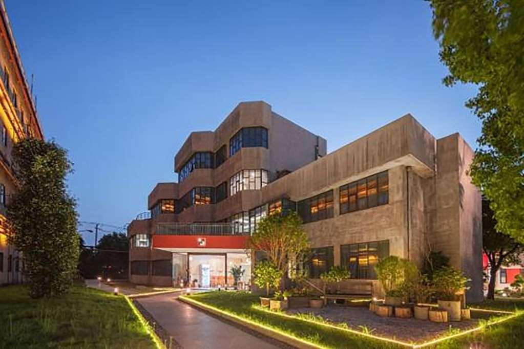 Ramada Encore By Wyndham Shanghai Pudong Airport ภายนอก รูปภาพ